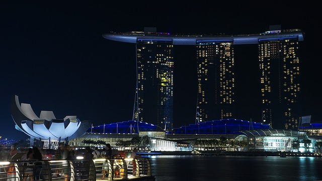 夜のシンガポールの画像